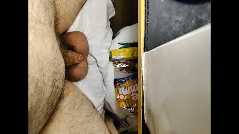 Snapshot of small_1986 chatting on 01-12-25, 10:12 transmisin gratuita bajo demanda free broadcast on demand online show from 01-12-25, 10:12