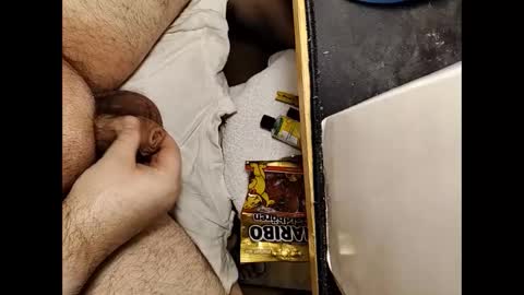 Snapshot of small_1986 chatting on 01-25-25, 09:15 transmisin gratuita bajo demanda free broadcast on demand online show from 01-25-25, 09:15