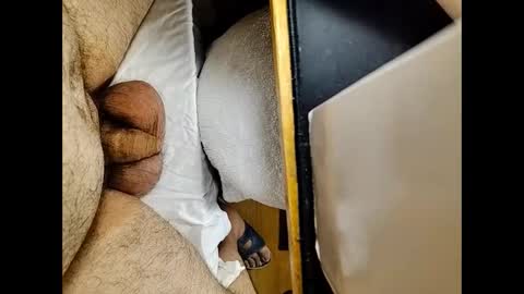 Snapshot of small_1986 chatting on 01-28-25, 11:39 transmisin gratuita bajo demanda free broadcast on demand online show from 01-28-25, 11:39