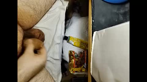 Snapshot of small_1986 chatting on 02-20-25, 09:11 transmisin gratuita bajo demanda free broadcast on demand online show from 02-20-25, 09:11