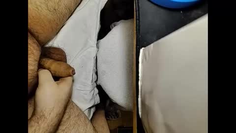 Snapshot of small_1986 chatting on 02-22-25, 01:00 transmisin gratuita bajo demanda free broadcast on demand online show from 02-22-25, 01:00