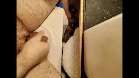 Snapshot of small_1986 chatting on 11-30-25, 12:53 transmisin gratuita bajo demanda free broadcast on demand online show from 11-30-25, 12:53