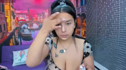 Mariana Torres online show from 01-13-26, 01:49