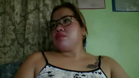 Lovewella online show from 05-13-26, 04:32