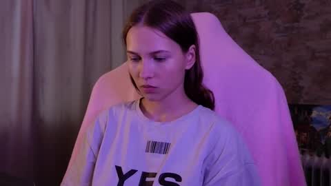 Emma online show from 12-22-25, 08:22