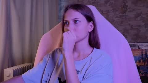 Emma online show from 03-31-26, 03:12