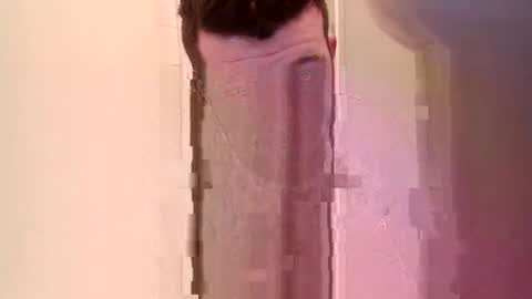 Snapshot of smallcock2850 chatting on 02-08-25, 04:47 smallcock2850 online show from 02-08-25, 04:47