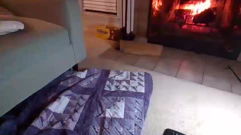 Snapshot of smallguyx chatting on 10-26-25, 01:55 smallguyx online show from 10-26-25, 01:55