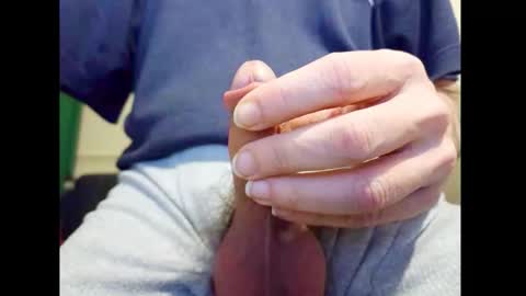 Small Hairy Uncut online show from 12-20-25, 07:26