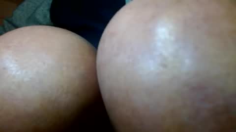 smallmalelass online show from 01-01-25, 11:49