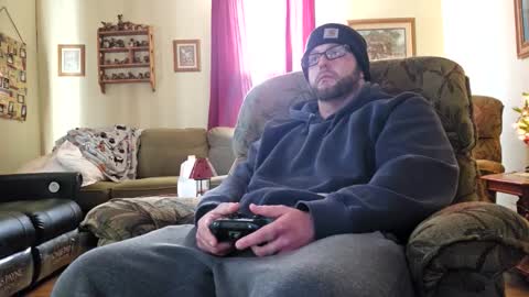 Snapshot of smalltownbighandsome chatting on 12-14-25, 09:08 smalltownbighandsome online show from 12-14-25, 09:08