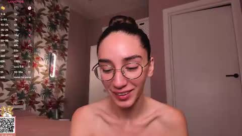 Elizabeth online show from 07-22-26, 01:19