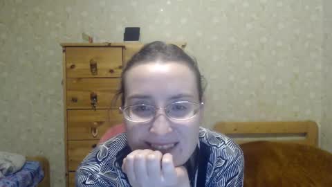 smart_rose online show from 02-11-25, 10:18