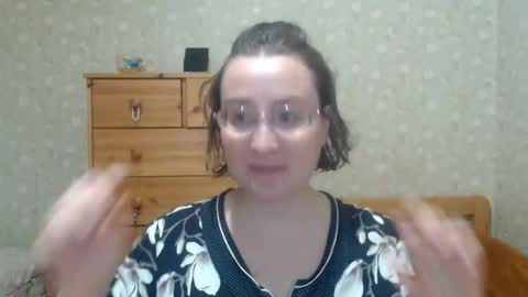 smart_rose online show from 10-04-25, 01:53