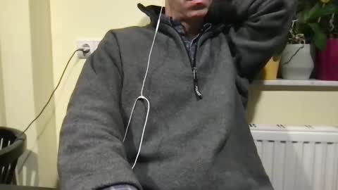 Snapshot of smart_sex69 chatting on 12-18-25, 05:41 smart_sex69 online show from 12-18-25, 05:41