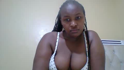 Snapshot of smartqueen1 chatting on 06-03-26, 04:37 Katerina online show from 06-03-26, 04:37