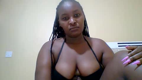 Snapshot of smartqueen1 chatting on 06-07-26, 03:10 Katerina online show from 06-07-26, 03:10