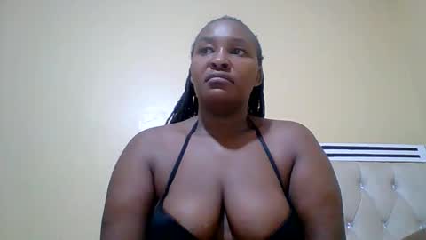 Snapshot of smartqueen1 chatting on 06-09-26, 01:17 Katerina online show from 06-09-26, 01:17