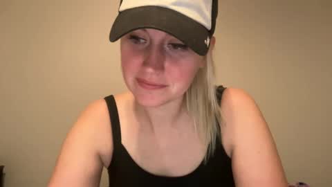 Snapshot of smexxii93 chatting on 12-29-24, 04:38 smexxii93 online show from 12-29-24, 04:38