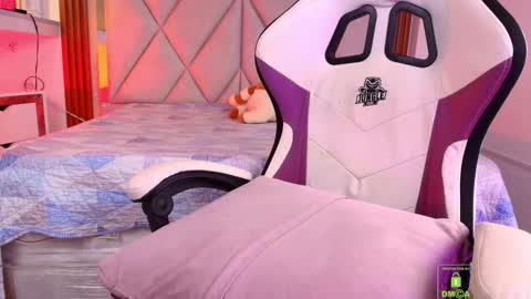 smile__1 online show from 09-24-25, 12:41