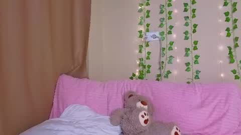 Snapshot of smile_forever_ chatting on 07-21-26, 09:06 Bella online show from 07-21-26, 09:06