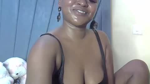 smiley_berry online show from 09-23-25, 06:33