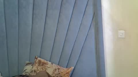 smiley_berry online show from 09-28-25, 03:34