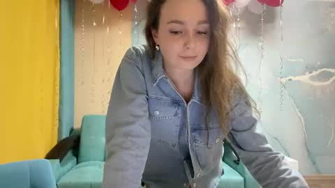 smiling_riddle online show from 02-17-25, 05:43