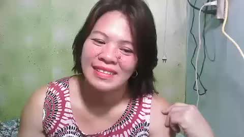 Snapshot of smilinglady27 chatting on 12-17-24, 12:23 smilinglady27 online show from 12-17-24, 12:23