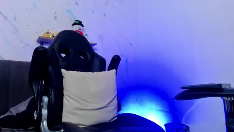 Snapshot of smitgrey chatting on 01-05-25, 03:00 SMIT online show from 01-05-25, 03:00