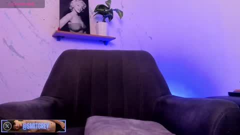 Snapshot of smitgrey chatting on 02-25-25, 05:04 SMIT online show from 02-25-25, 05:04