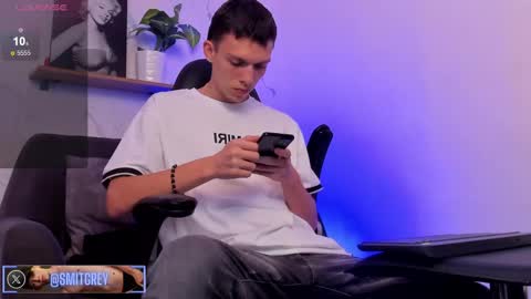 Snapshot of smitgrey chatting on 03-05-25, 10:10 SMIT online show from 03-05-25, 10:10