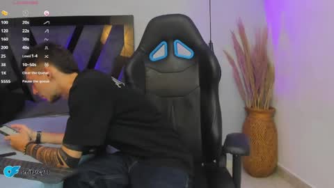 SMIT  online show from 04-22-26, 04:26