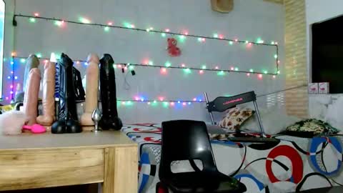 Smithdara online show from 11-24-25, 12:54