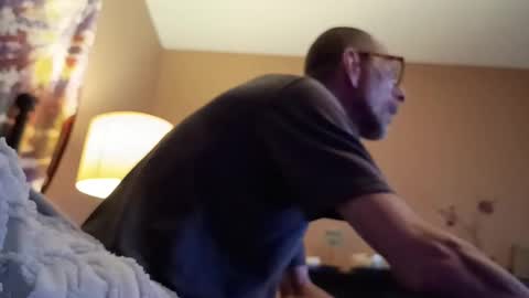 smoke-4-me online show from 04-26-26, 10:02