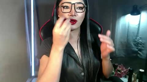 Amanda online show from 12-05-25, 10:35