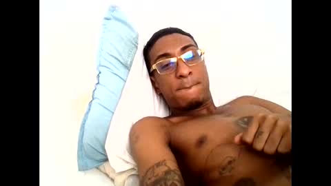 Snapshot of smokepurxxx chatting on 05-11-26, 04:37 smokepurxxx online show from 05-11-26, 04:37