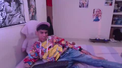 Snapshot of smoker00teddybear chatting on 12-07-24, 10:12 teddy online show from 12-07-24, 10:12