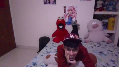 Snapshot of smoker00teddybear chatting on 01-11-25, 09:26 teddy online show from 01-11-25, 09:26