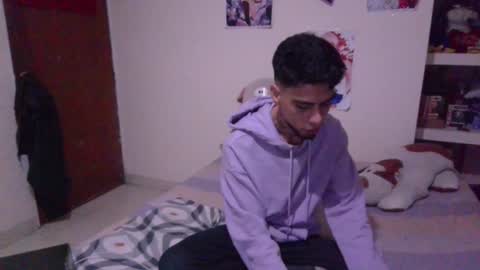 Snapshot of smoker00teddybear chatting on 02-01-25, 11:10 teddy online show from 02-01-25, 11:10