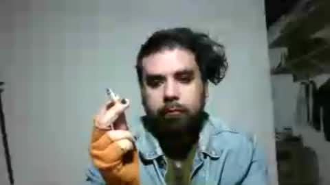 Snapshot of smokers_lounge chatting on 06-19-26, 11:52 smokers_lounge online show from 06-19-26, 11:52