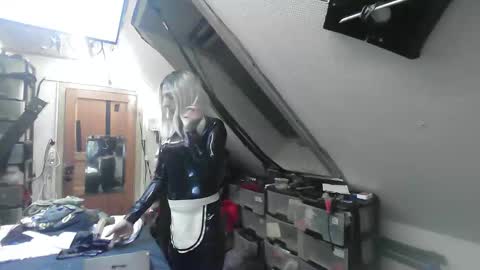 smokeslut365 online show from 09-30-25, 08:03