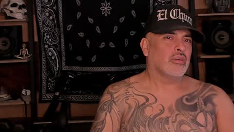 Snapshot of smokey915 chatting on 12-26-24, 05:30 Smokey915 online show from 12-26-24, 05:30