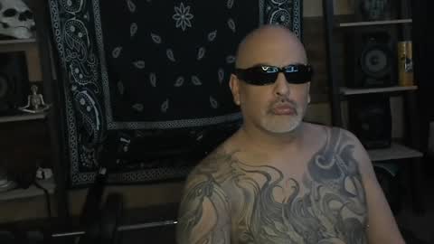 Snapshot of smokey915 chatting on 12-28-24, 11:16 Smokey915 online show from 12-28-24, 11:16