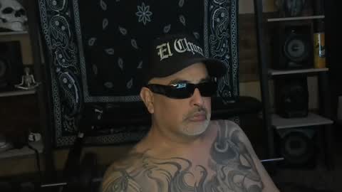 Snapshot of smokey915 chatting on 12-29-24, 02:38 Smokey915 online show from 12-29-24, 02:38