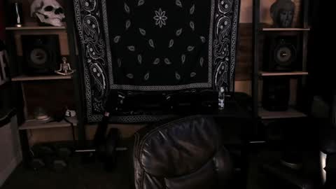 Snapshot of smokey915 chatting on 12-30-24, 12:54 Smokey915 online show from 12-30-24, 12:54