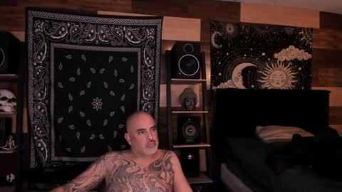 Snapshot of smokey915 chatting on 01-05-25, 04:14 Smokey915 online show from 01-05-25, 04:14