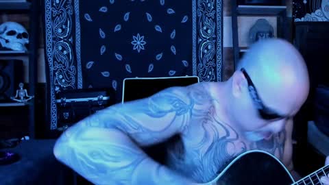 Snapshot of smokey915 chatting on 01-09-25, 06:59 Smokey915 online show from 01-09-25, 06:59