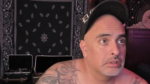 Snapshot of smokey915 chatting on 01-11-25, 02:41 Smokey915 online show from 01-11-25, 02:41