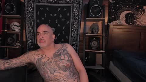 Snapshot of smokey915 chatting on 01-13-25, 03:01 Smokey915 online show from 01-13-25, 03:01